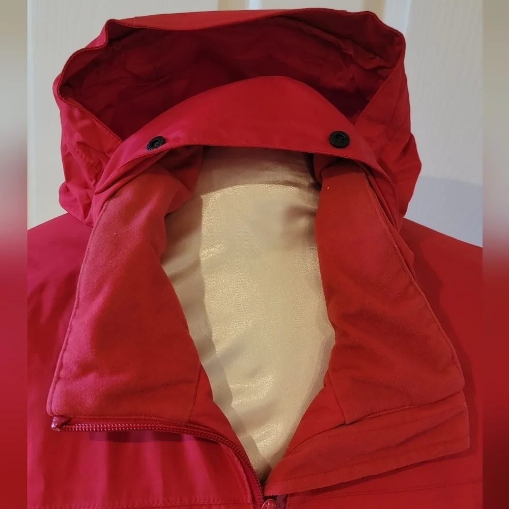 LADIES LANDS'‎ END RED JACKET WITH HOOD (sz small)